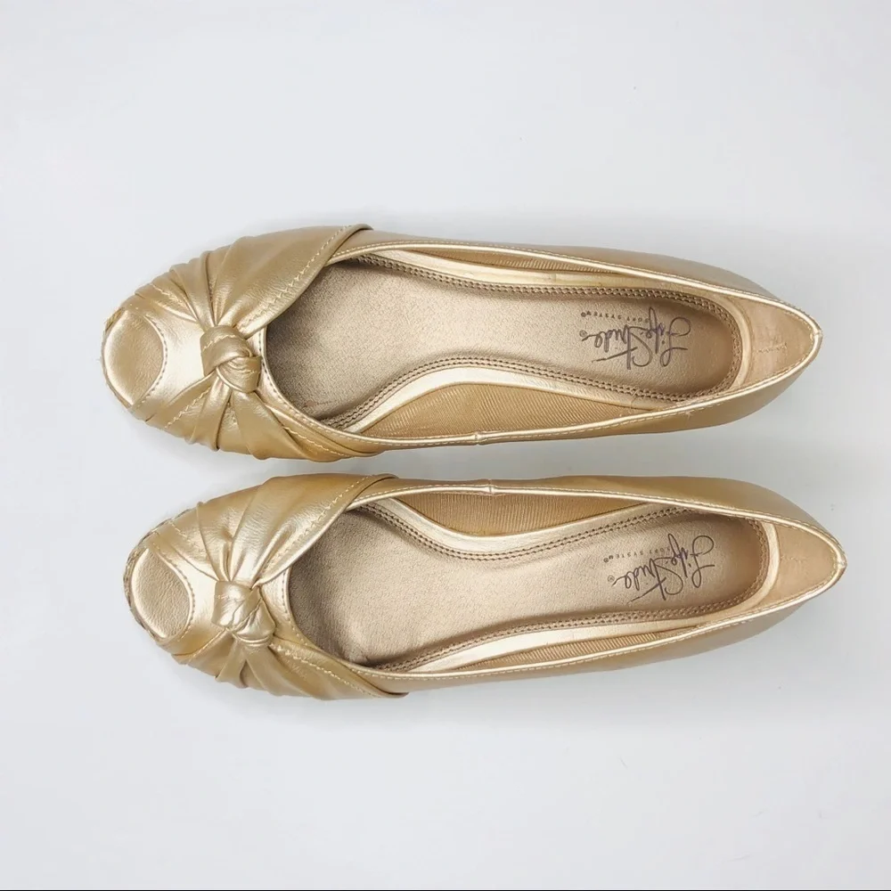LIFE STRIDE Latrosse Espadrille. Size 9.5